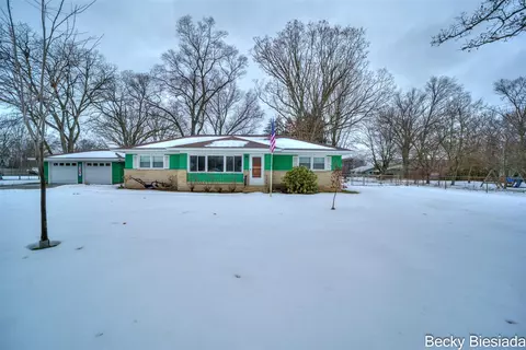1133 West, Muskegon, MI 49442