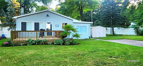 6930 Wildwood, Saranac, MI 48881