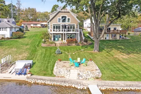 16419 Lakeview, Vandalia, MI 49095