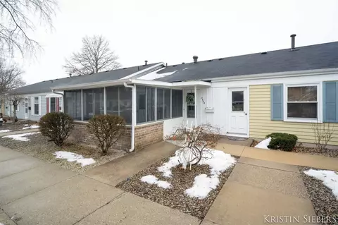 7730 Coachman #72, Jenison, MI 49428