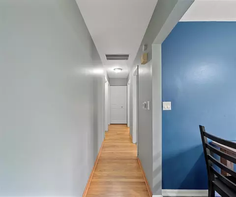 Entry Way - 1700 Sheick, Monroe, MI 48162 photo 1 of 2