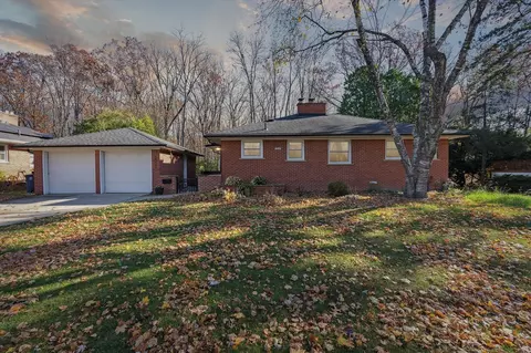 1537 Woodland, Ann Arbor, MI 48103