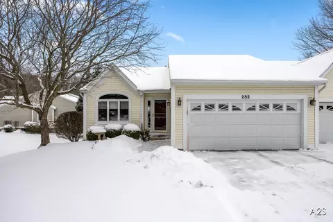 252 Winter Oak, Holland, MI 49424