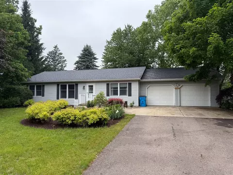 32730 Cable, Dowagiac, MI 49047