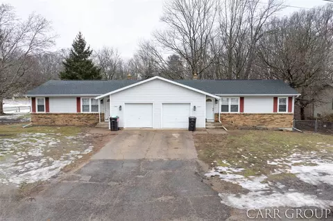 1345 Carriage Hl #47, Kentwood, MI 49508