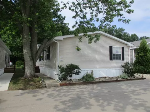6236 Arrowhead #31, Fennville, MI 49408