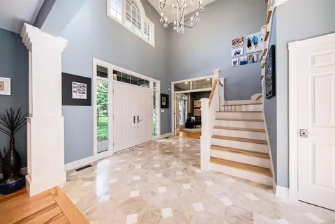 Entry Way - 2016 Valleyview, Ann Arbor, MI 48105 photo 2 of 10