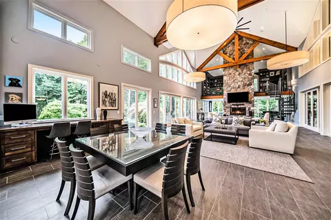 Dining - 2016 Valleyview, Ann Arbor, MI 48105 photo 5 of 7