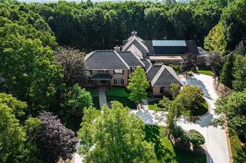 2016 Valleyview, Ann Arbor, MI 48105