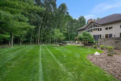 Exterior - 2016 Valleyview, Ann Arbor, MI 48105 photo 8 of 18