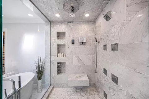 Bath - 2016 Valleyview, Ann Arbor, MI 48105 photo 10 of 14
