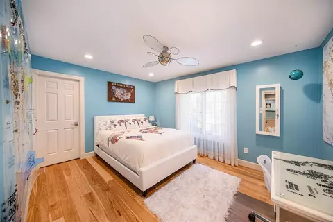 Bedroom - 2016 Valleyview, Ann Arbor, MI 48105 photo 6 of 7