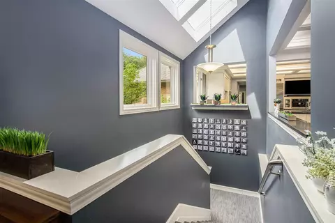 Entry Way - 2016 Valleyview, Ann Arbor, MI 48105 photo 9 of 10