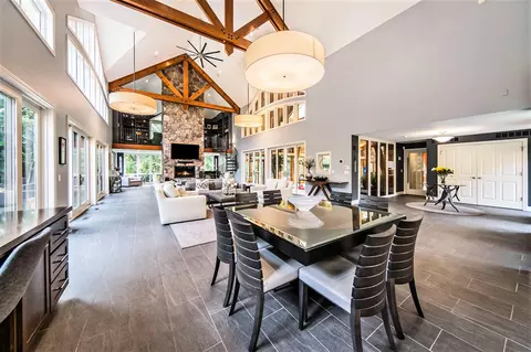 Dining - 2016 Valleyview, Ann Arbor, MI 48105 photo 4 of 7