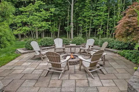 Exterior - 2016 Valleyview, Ann Arbor, MI 48105 photo 10 of 18