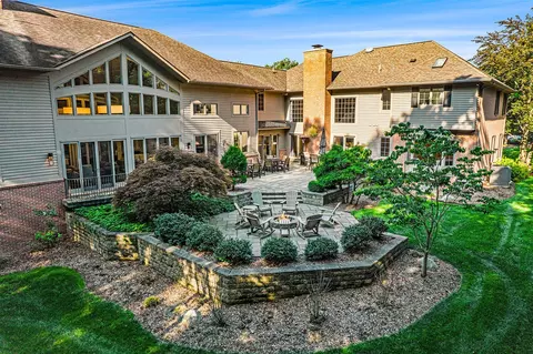 Exterior - 2016 Valleyview, Ann Arbor, MI 48105 photo 12 of 18