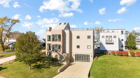 706 N New, New Buffalo, MI 49117