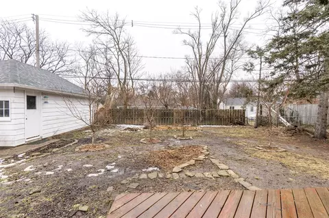 Exterior - 809 Loyola, Ann Arbor, MI 48103 photo 7 of 12