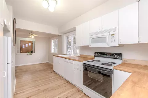 Kitchen - 809 Loyola, Ann Arbor, MI 48103 photo 4 of 5