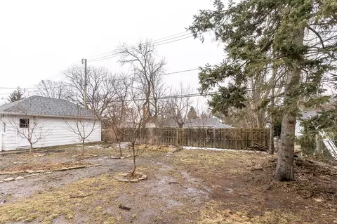 Exterior - 809 Loyola, Ann Arbor, MI 48103 photo 8 of 12