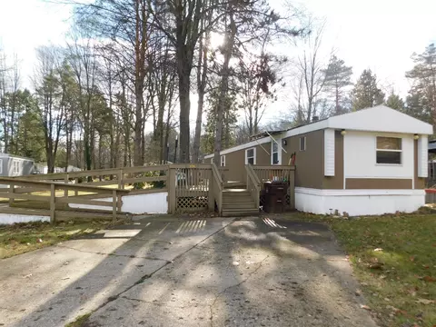 974 White Pnes, Sparta, MI 49345