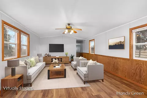 Living - 5432 Palmer, Belding, MI 48809 photo 2 of 3