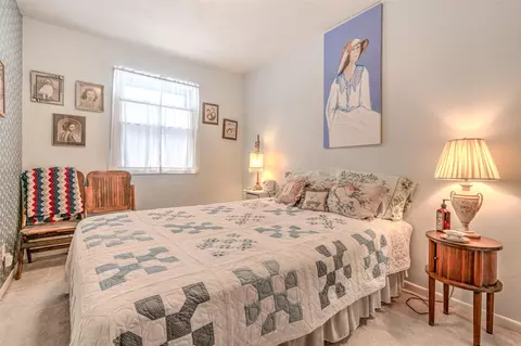 Bedroom - 9399 E De, Richland, MI 49083 photo 4 of 4