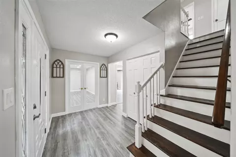 Entry Way - 1944 Dinius, Tecumseh, MI 49286 photo 2 of 2