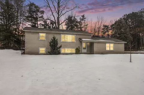 3030 Memorial, Holland, MI 49424