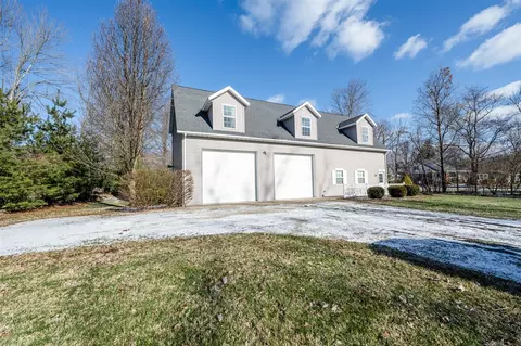 5520 Paw Paw Lk, Coloma, MI 49038