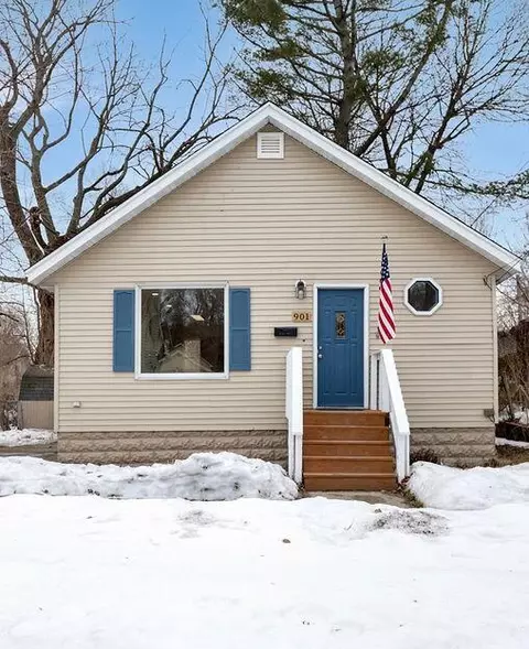 901 W Grand, Muskegon, MI 49441