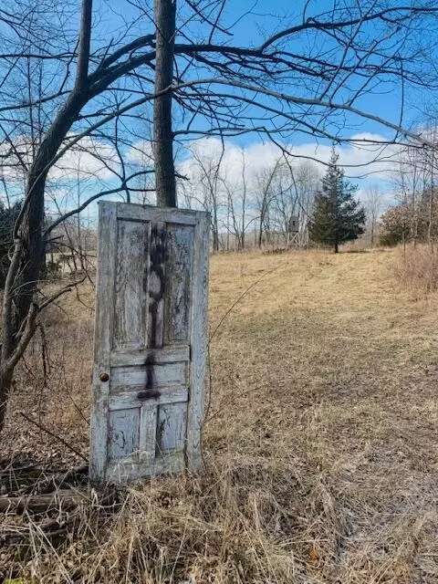 6011 Moore, Tekonsha, MI 49092 photo 3