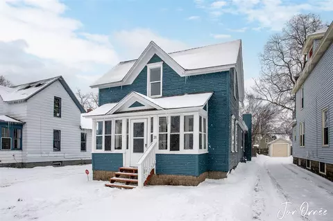 21 E 16th, Holland, MI 49423