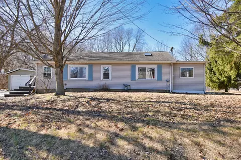 590 Graham, Cassopolis, MI 49031