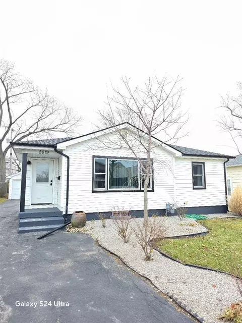 2619 Pixley, Saint Joseph, MI 49085