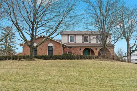 36450 Parklane, Farmington Hills, MI 48335