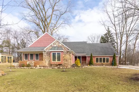 24320 Glenda, Novi, MI 48375