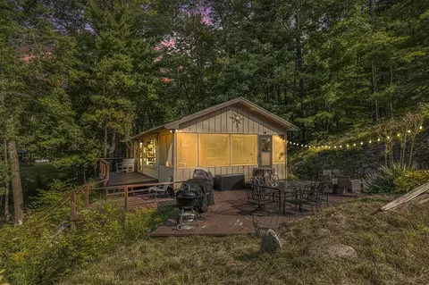 12189 Pearl, Leroy, MI 49655