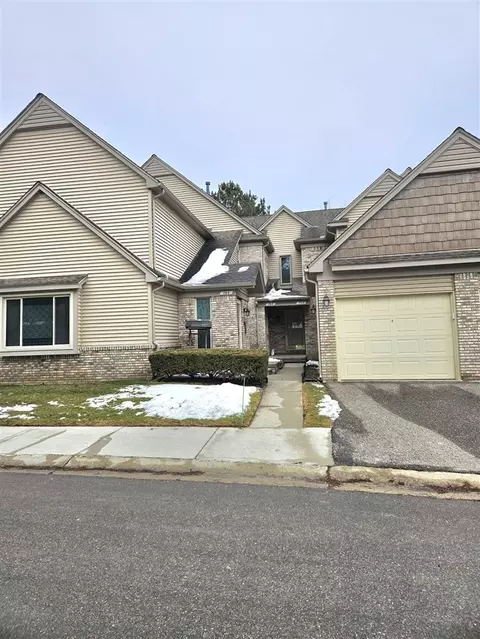 768 S Milford, Milford, MI 48381