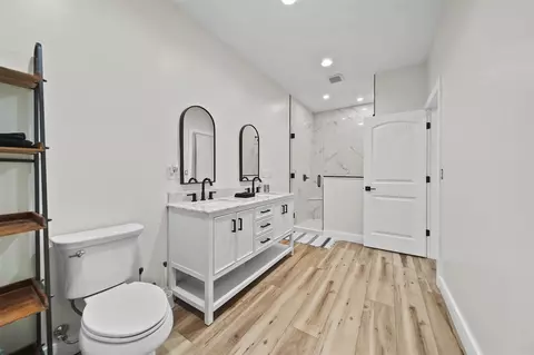Bath - 7450 Sears, Horton, MI 49246 photo 6 of 8