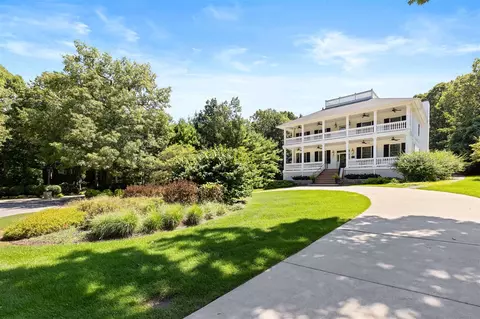 52214 Main, New Buffalo, MI 49117