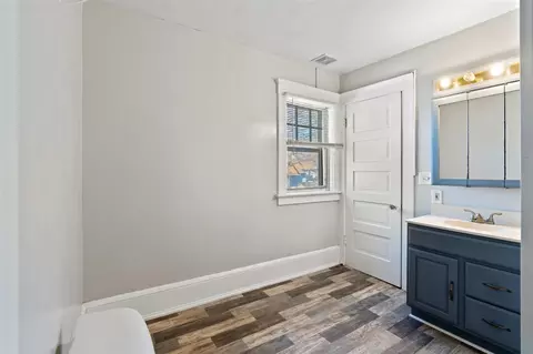 1037 First, Jackson, MI 49203 photo 34