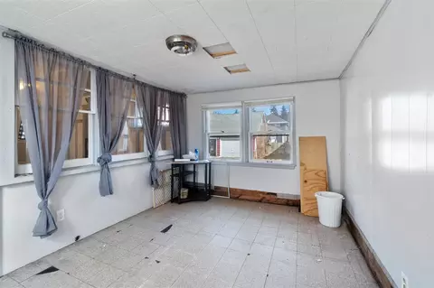 1037 First, Jackson, MI 49203 photo 16