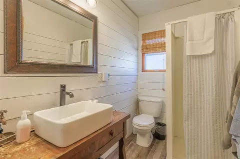 Bath - 1042 Amelia, Pullman, MI 49450 photo 1 of 1