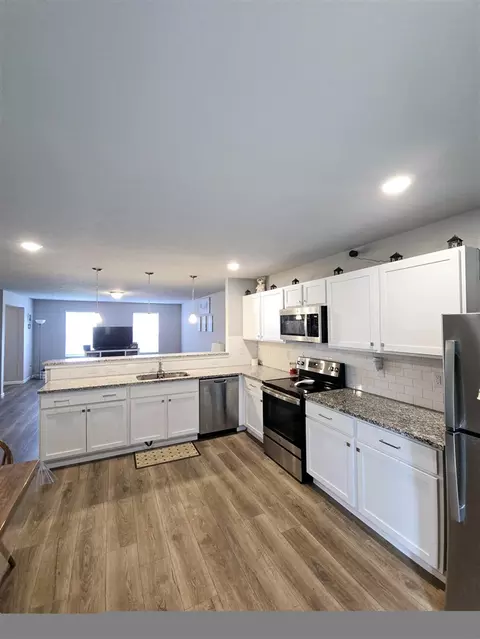 Kitchen - 460 Orchard, Constantine, MI 49042 photo 4 of 7