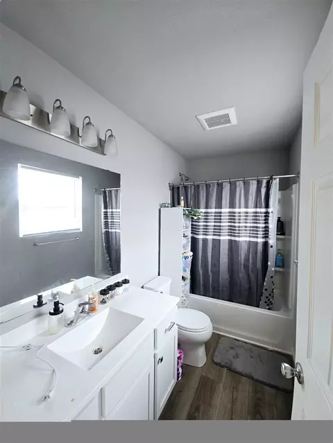 Bath - 460 Orchard, Constantine, MI 49042 photo 2 of 3