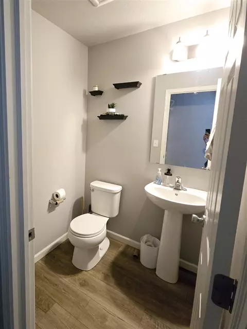 Bath - 460 Orchard, Constantine, MI 49042 photo 1 of 3