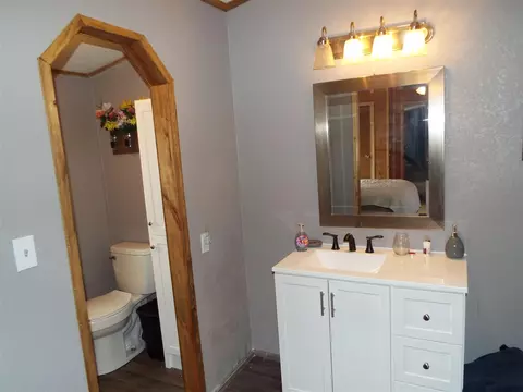 Bath - 14435 Vischer, Addison, MI 49220 photo 1 of 2