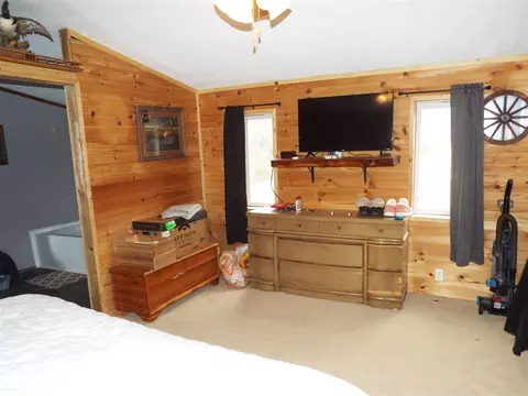 Bedroom - 14435 Vischer, Addison, MI 49220 photo 5 of 7