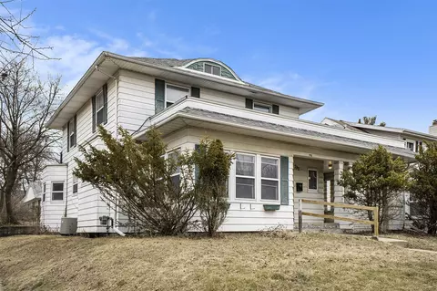 Exterior - 792 Oakridge, Jackson, MI 49203 photo 3 of 5